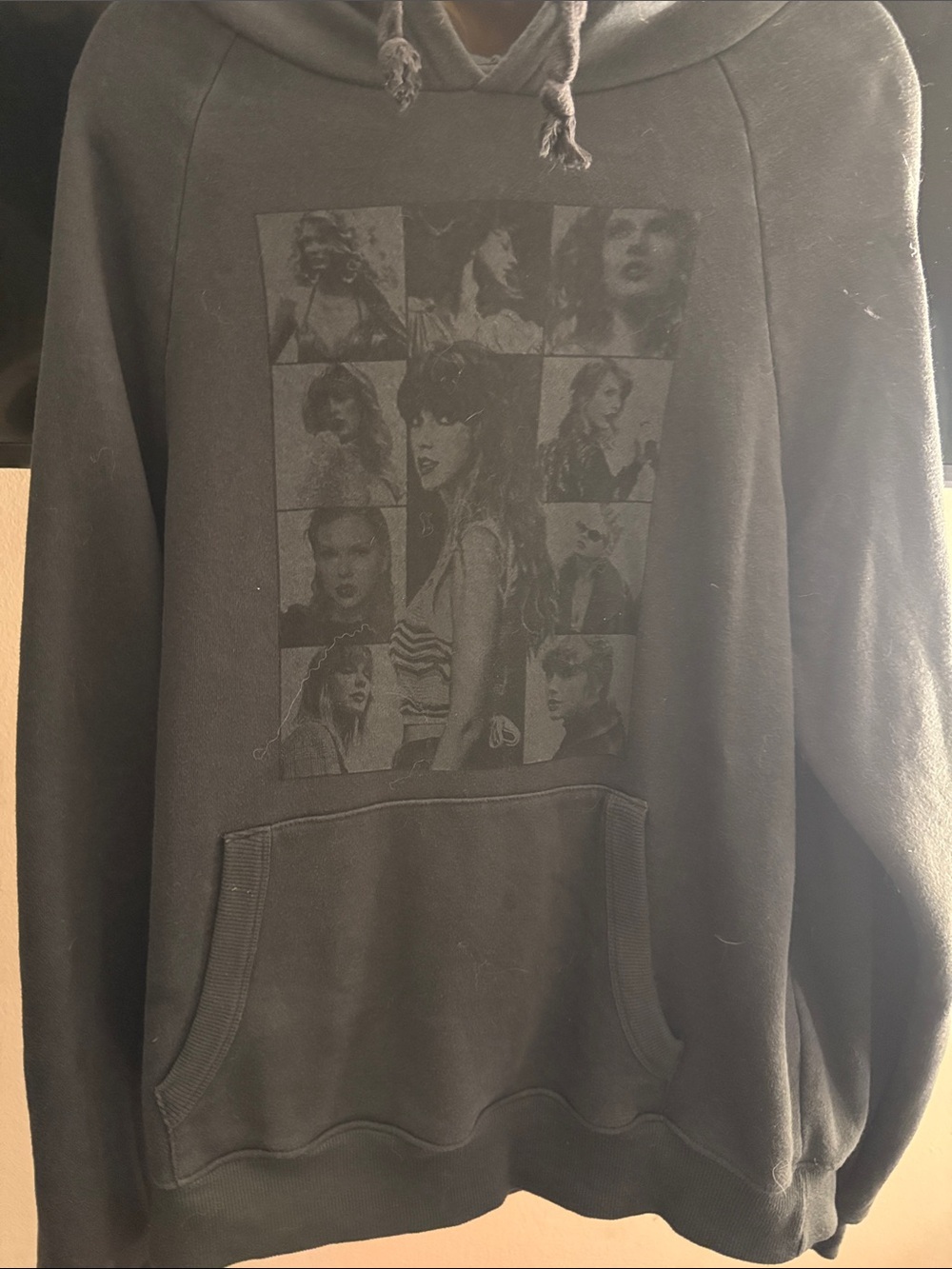 ERAS TOUR MERCH!!!!! 

Taylor Swift Black Hoodie Graphic Sweatshirt